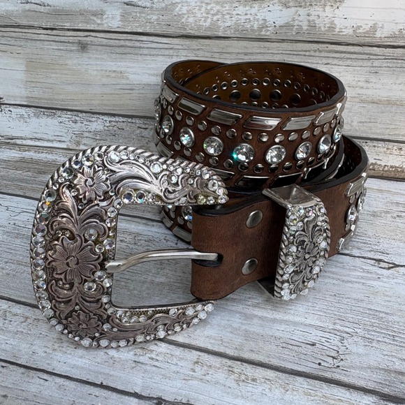 Nocona Belt Co. Accessories - Nocona Belt Co Western Belt 33" Brown Rhinestone Studded Bling Y2K Cowgirl Rodeo